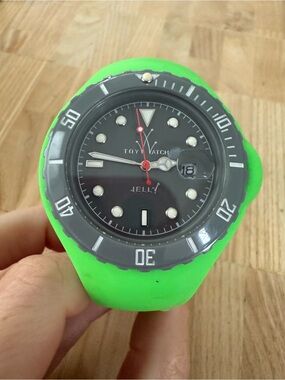 Toy watch jelly green silicone sporty watch NEW BATTERY